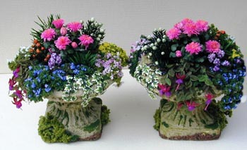 Large Stone Effect, Chrysanthemums, Pansies, Fuchsias, Ivy